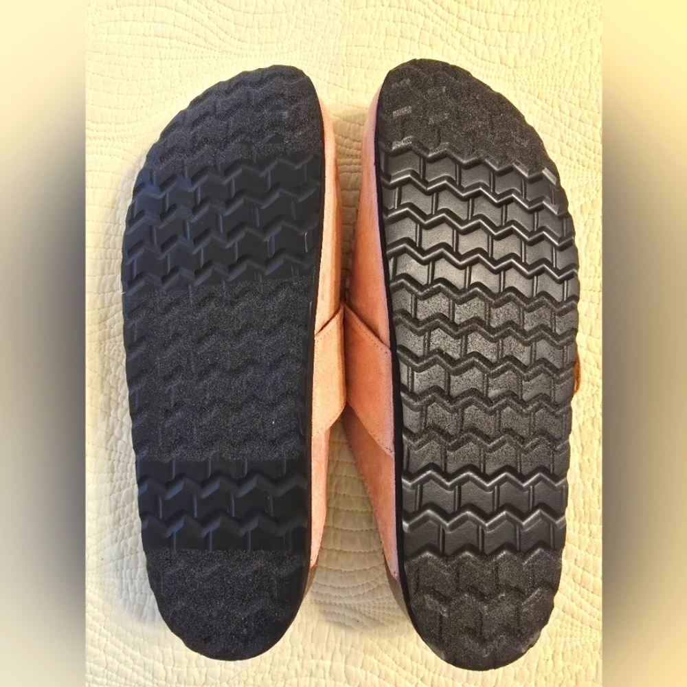 NWOT Cliffs By White Mountain Ladies Slip On Mules With Buckle Detail - Picture 7 of 7